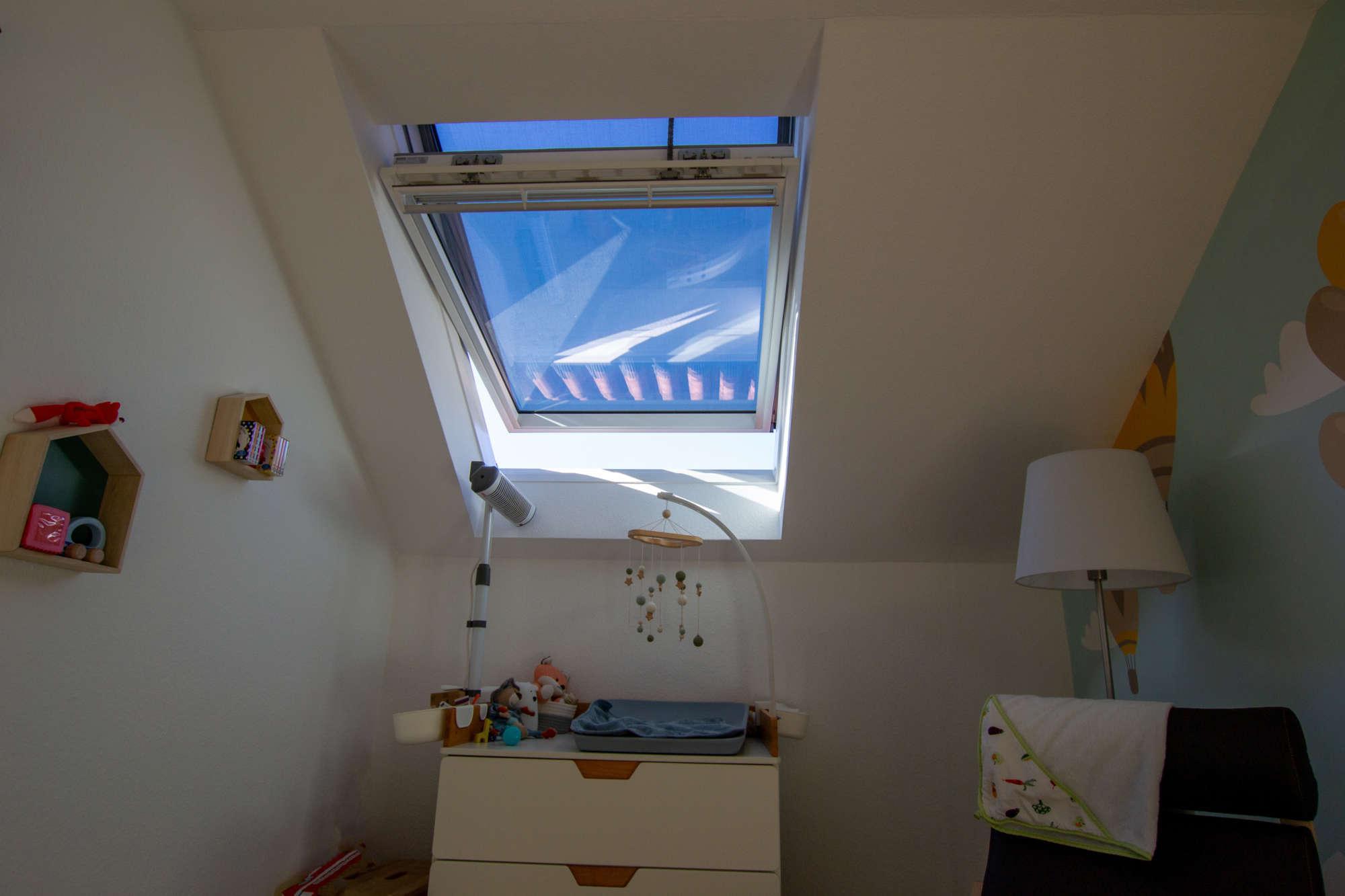 24 Dachfenster Velux Geoeffnet Br