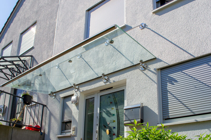 Velux Klapp-Schwing und Montage Vordach