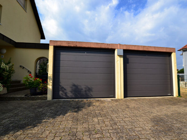 Sektionaltor von SBB Schäfer