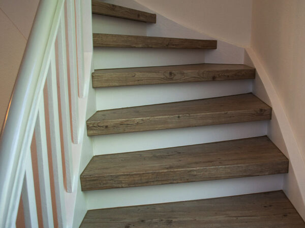 Treppe aus Laminat von SBB Schäfer
