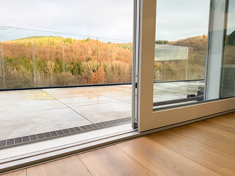 Hebe-Schiebe-Tür von SBB Schäfer