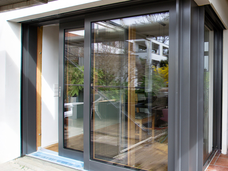 Hebe-Schiebe-Türen von SBB Schäfer